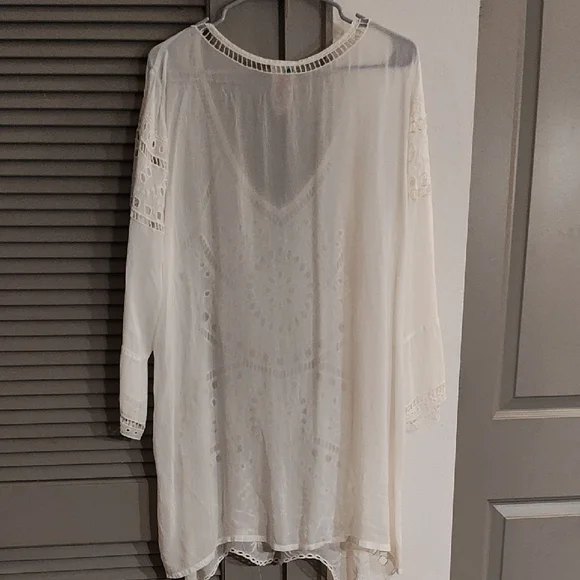 Johnny Was White Embroidered Dress - Picture 4 of 4